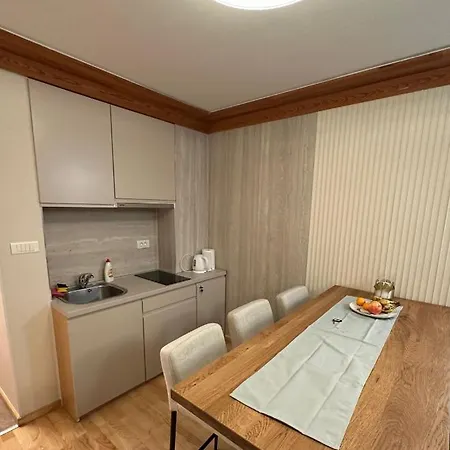 109 Lux - Vucko Private Host Διαμέρισμα 4*